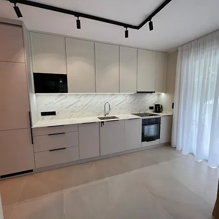 By The Sea Апартаменты